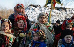 Українські щедрівки. Чому на Старий Новий рік прилітає ластівка
