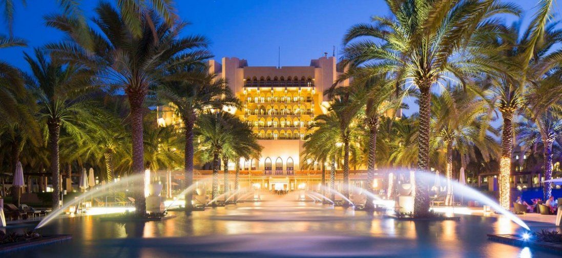 Показали номер готелю в Омані, в якому відпочивав Зеленський (відео)