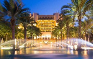 Показали номер готелю в Омані, в якому відпочивав Зеленський (відео)