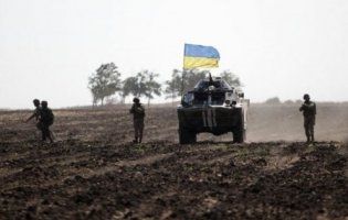 Назвали три можливих точки розведення військ на Донбасі