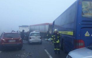 На Одещині зіткнулися 11 авто: є загиблий та потерпілі (фото, відео)