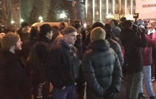 Через скандал із російським серіалом водія автобуса «Луцьк-Київ» зустрічав обурений натовп