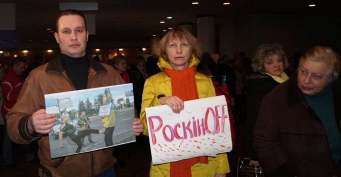 У Дніпрі пікетували кінофестиваль, підтриманий Московським патріархатом (фото)