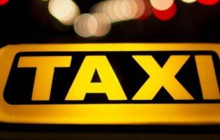 В Дніпрі таксисти знущалися над пасажиром: шокуюче відео
