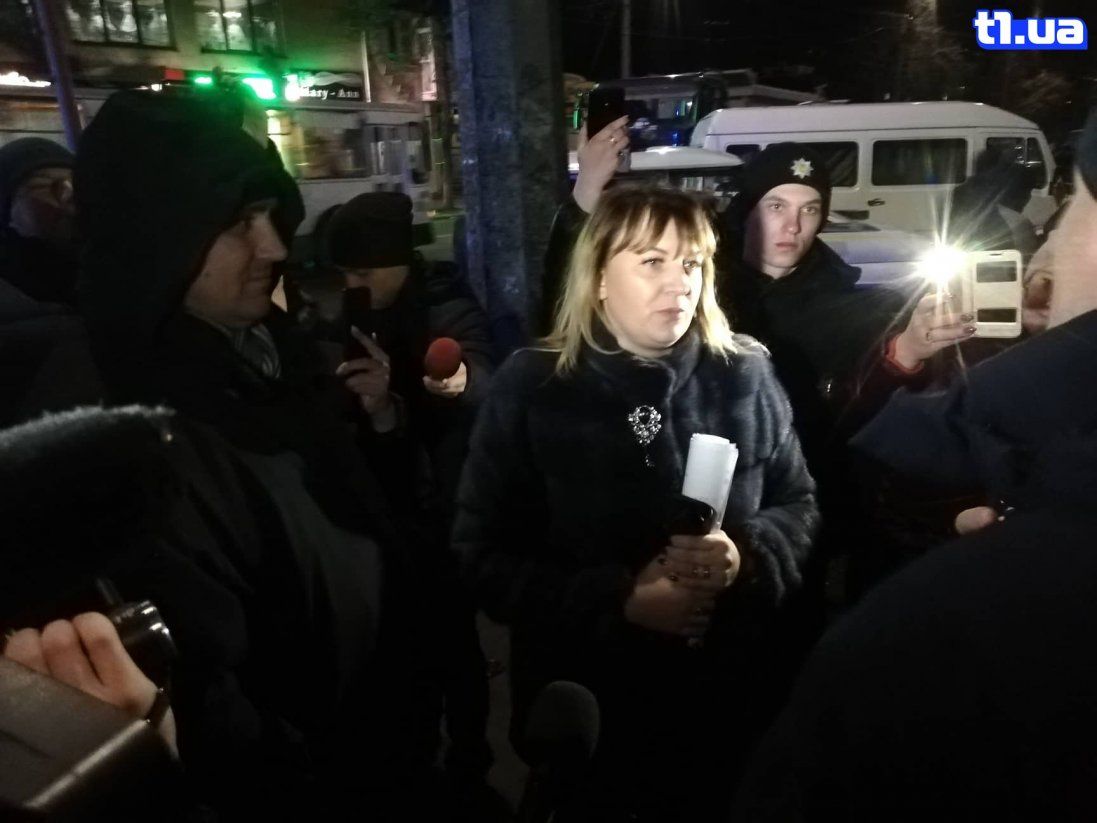 Шарпанина та тілесні ушкодження: Сиротинська заявила в поліцію на «базарників» (фото)