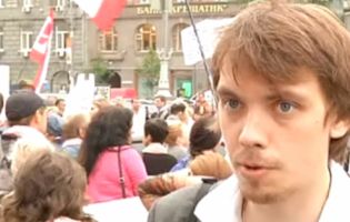 Мітинги і масовки: з'явилися раритетні відео з юним Гончаруком (фото, відео)