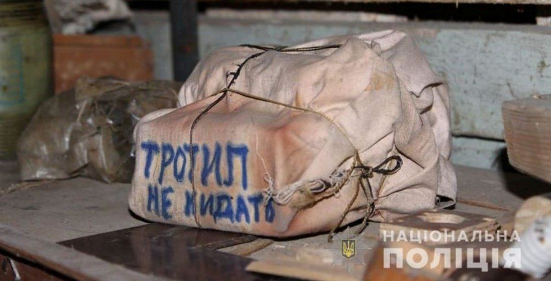 На Київщині в багатоповерхівці знайшли вибухівку