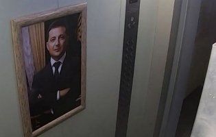 Як кияни реагували на портрет Зеленського в ліфті (відео)