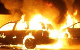У Харкові активісту спалили автомобіль (фото)