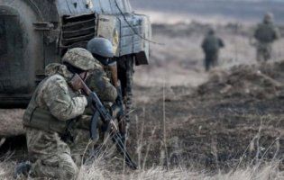 За минулу добу на Донбасі загинув військовий, ще двоє – поранені
