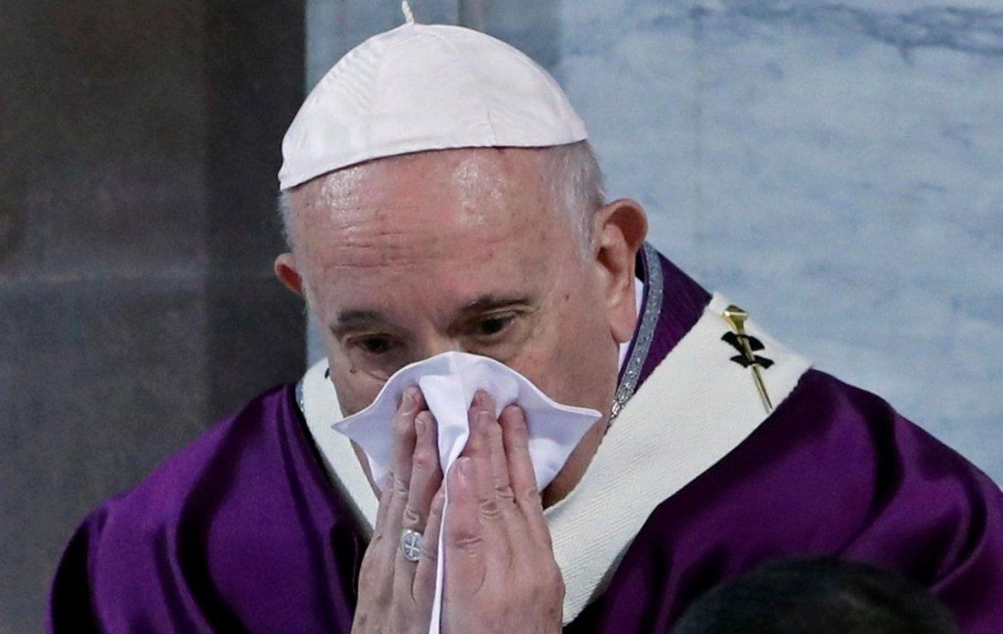 Новини про зараження Папи Римського коронавірусом - фейк
