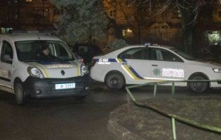 У київській квартирі знайшли залежане тіло чоловіка
