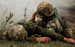 На Донбасі загинув український військовий, ще четверо отримали поранення