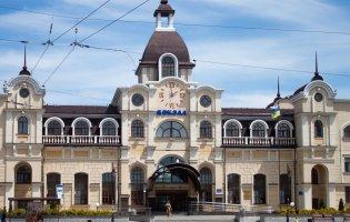 У Луцьку не працюють автостанції та вокзал (фото)