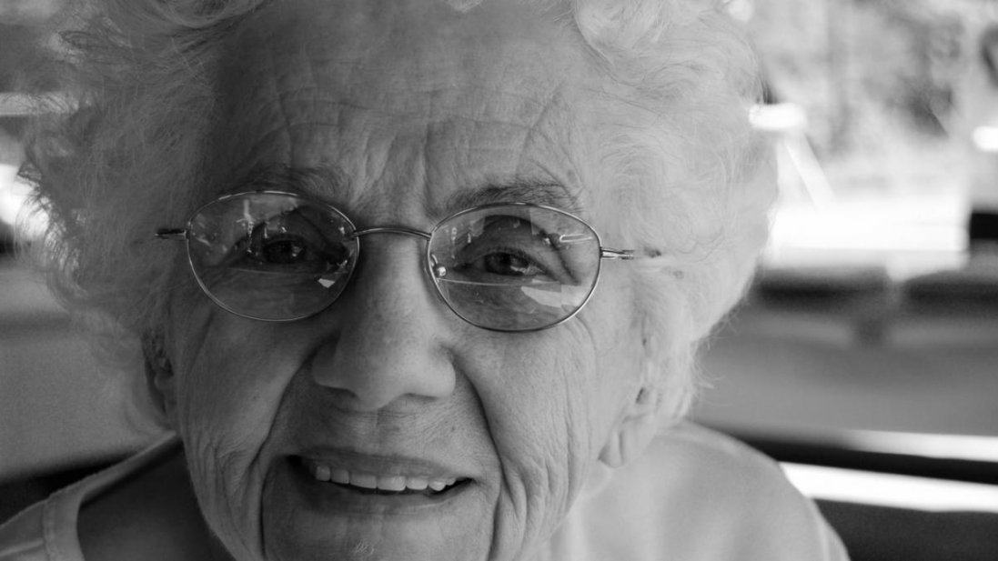 В Ірані від коронавірусу вилікувалася 103-річна жінка