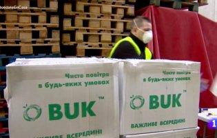 Відео та фото, як в Італії та Іспанії тоннами вивантажують українські респіратори