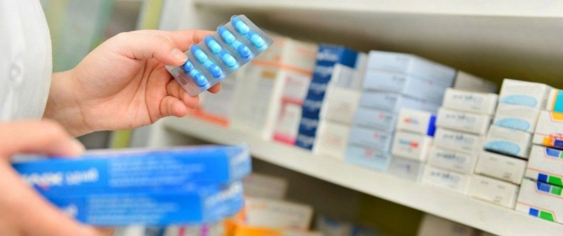 Карантин в Україні: аптеки доставлятимуть ліки додому