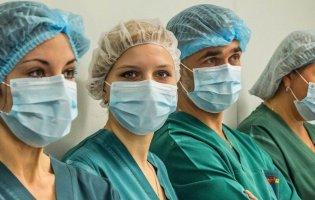 В Україні вісім медиків захворіли на коронавірус