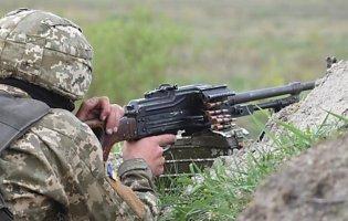 На Донбасі загинув український військовий, ще троє – поранені