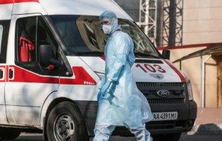 В Україні хворих на коронавірус відмовляються тестувати та госпіталізувати
