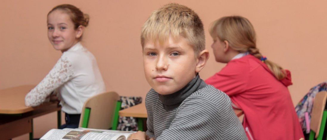 Українські школярі у цьому навчальному році не повернуться до шкіл