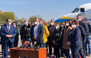 З Італії – на обсервацію: в Україну повернулися 20 лікарів