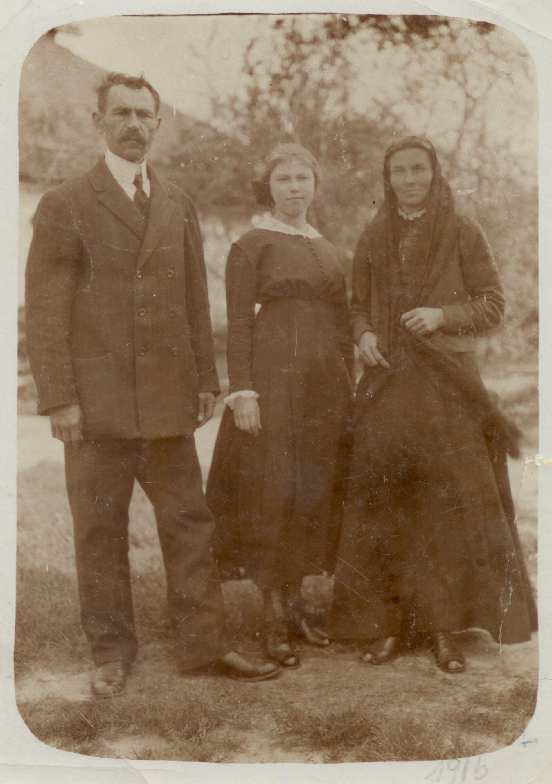 Родина, 1916 р.
