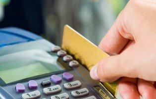 В Україні масово перевірять банківські картки: хто і скільки отримав