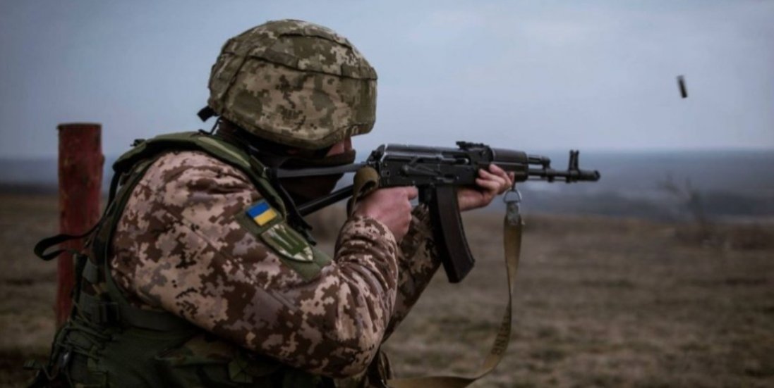 На Донбасі сім разів обстріляли українські позиції