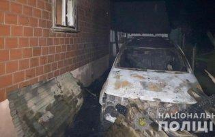 На Рівненщині через підпал авто загорівся будинок