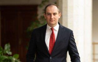 Колишній голова Податкової подав до суду через звільнення