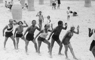 Фото пляжу в Трускавці 90 років тому