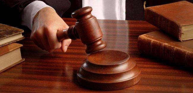 Полтавчанина, який кинув монети в обличчя касирці, оштрафували на 8500 грн