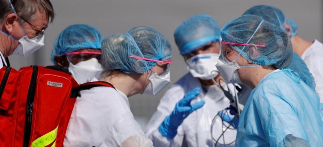 Скільки медиків в Україні заразилися COVID-19 з початку пандемії