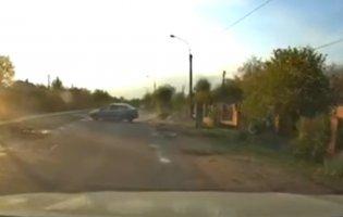 Шалений водій ледь не наробив біди в селі біля Луцька