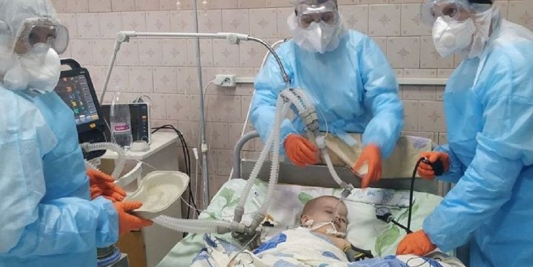 На Вінниччині після коронавірусу 2-річний хлопчик втратив зір та не може ходити