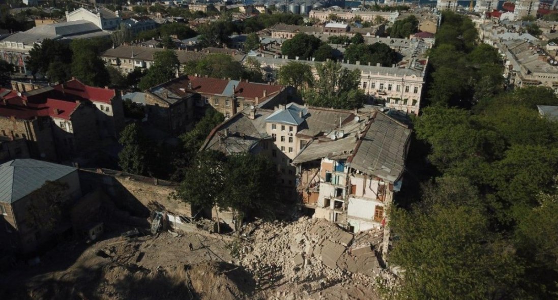 В Одесі обвалився будинок: що відомо про надзвичайну ситуацію