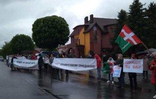 «Луцьк, не засилай сватів»: у Княгининку – акція протесту