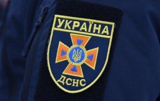 Повінь в Україні: знайшли тіло водія, автомобіль впав у річку
