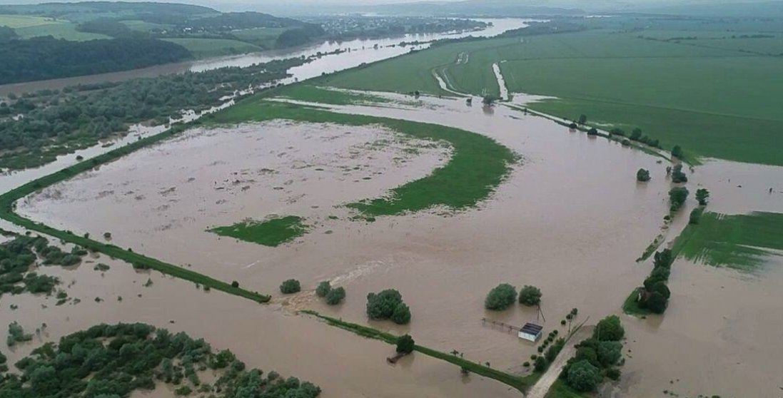 У 5 районах на Волині затопило тисячі гектарів землі