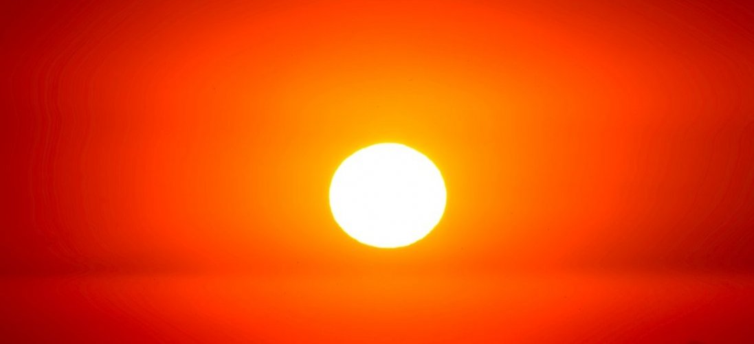 Тривале перебування на сонці може спричинити серйозні проблеми зі здоров’ям