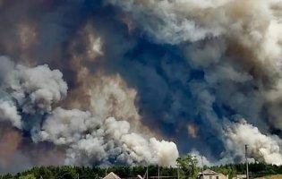 Пожежа на Луганщині: госпіталізовано 50 людей, 15 з яких — діти