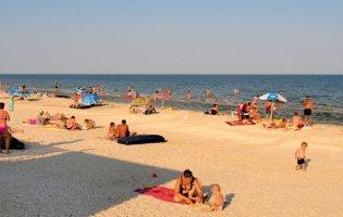 На Азовському морі скаржаться на болючі укуси медуз і бліх