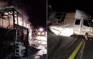 У Росії згорів автобус, в якому їхали 39 українців