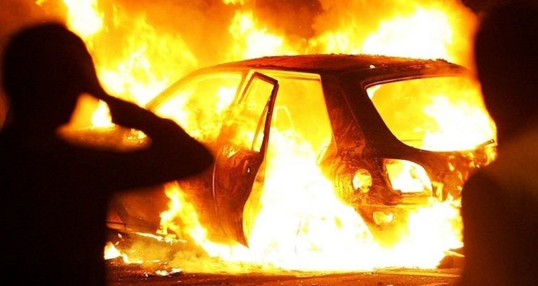 У Києві вибухнуло авто