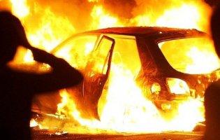 У Києві вибухнуло авто