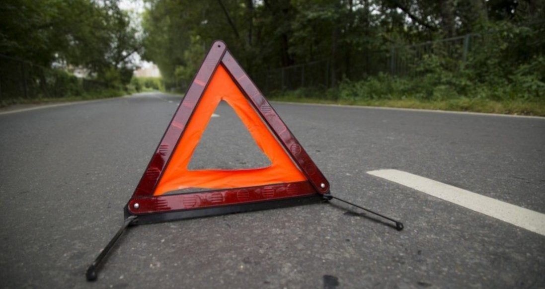 На Миколаївщині вантажівка збила на смерть двох чоловіків