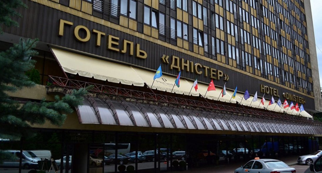 Російський бізнесмен може купити один з найбільших готелів Львова