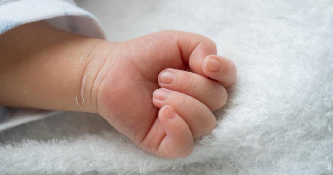 Що відомо про стан немовляти, яке в Луцьку впало в кому після щеплення