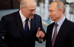 Лукашенко провів телефонну розмову з Путіним: загроза не тільки Білорусі